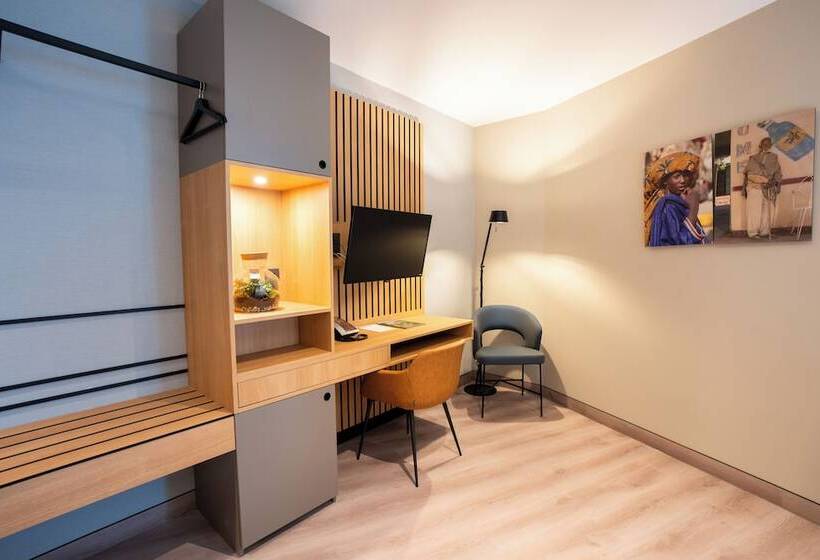 ホテル Kontakt Der Kontinenten