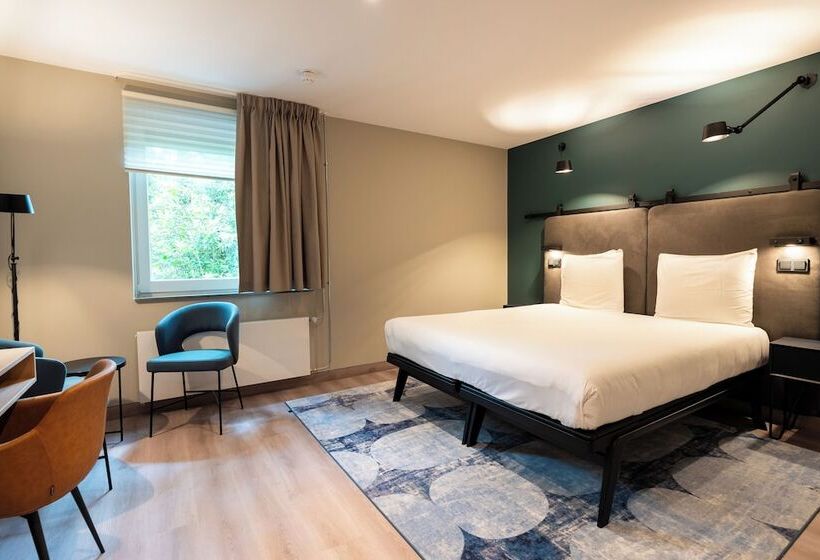 ホテル Kontakt Der Kontinenten