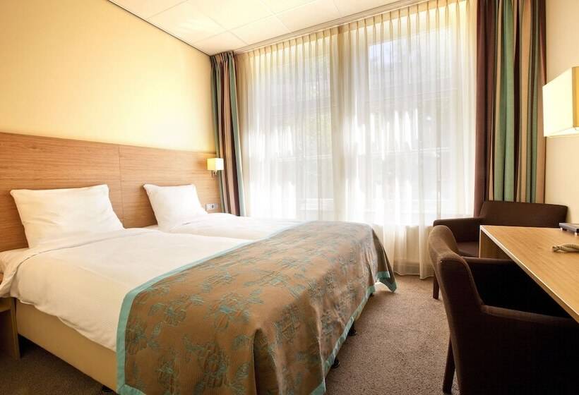 ホテル Kontakt Der Kontinenten