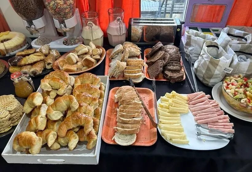 فندق Las Lomas Suite & Spa