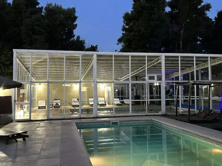 فندق Las Lomas Suite & Spa