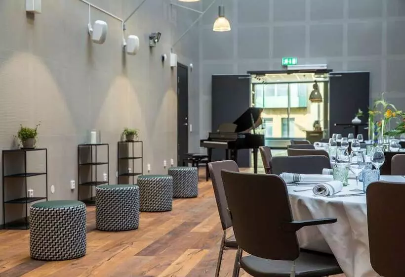 هتل Radisson Blu Metropol Helsingborg