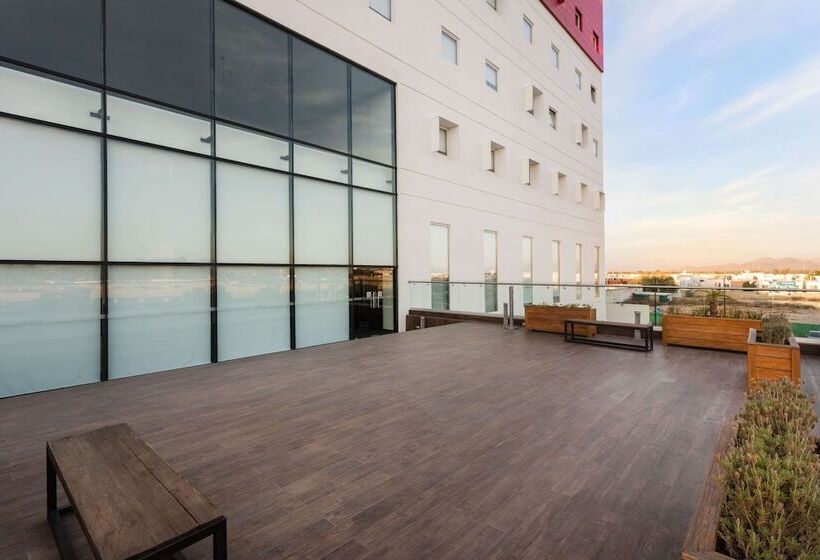 فندق Ramada Encore By Wyndham San Luis Potosi