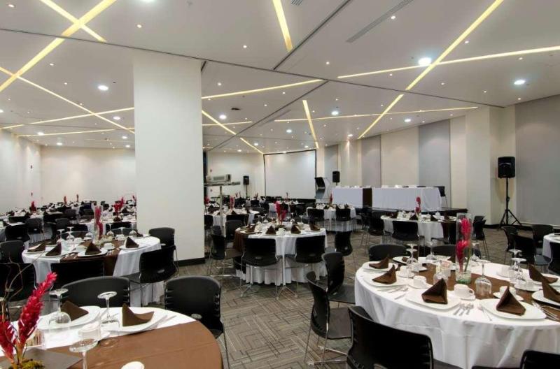 فندق Ramada Encore By Wyndham San Luis Potosi