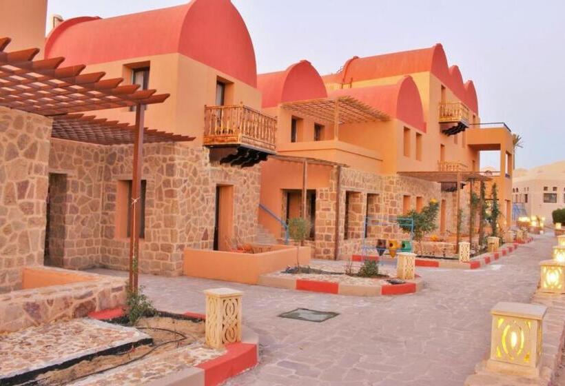 هتل Rohanou Beach Resort