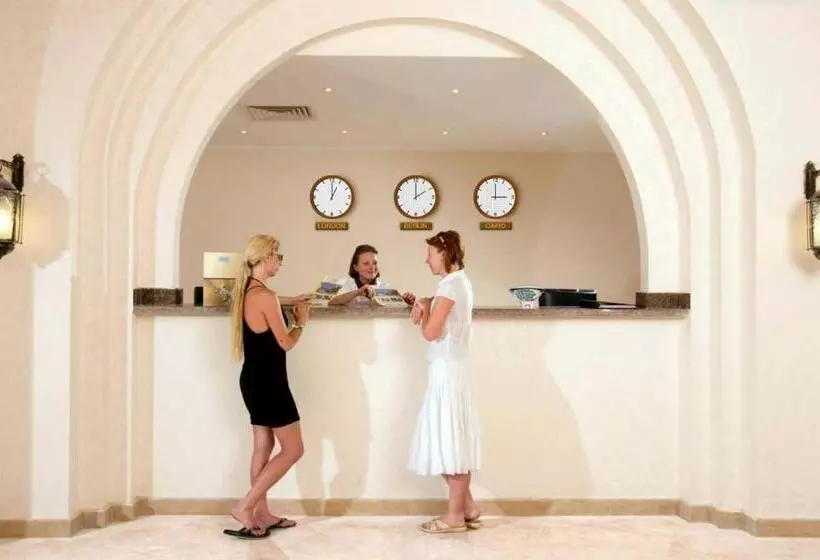 فندق Rohanou Beach Resort