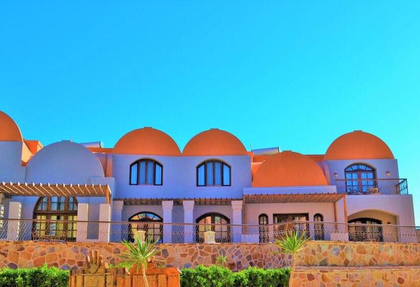 هتل Rohanou Beach Resort