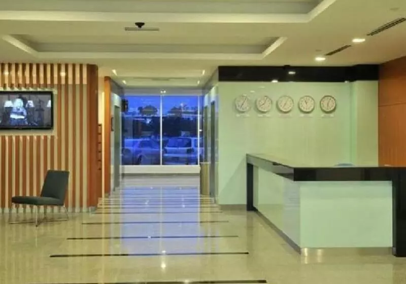 Отель Primera Suite