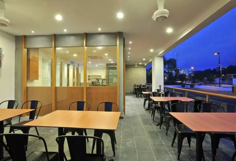 Отель Primera Suite