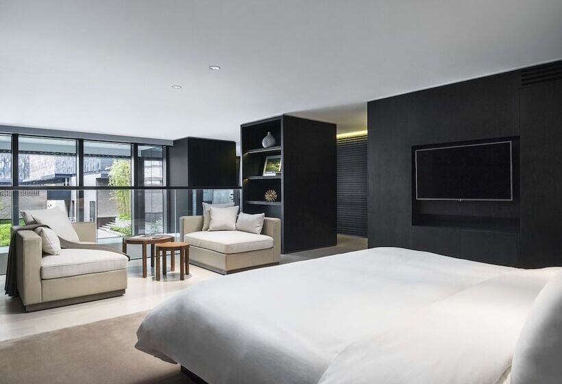 בית מלון כפרי The Temple House