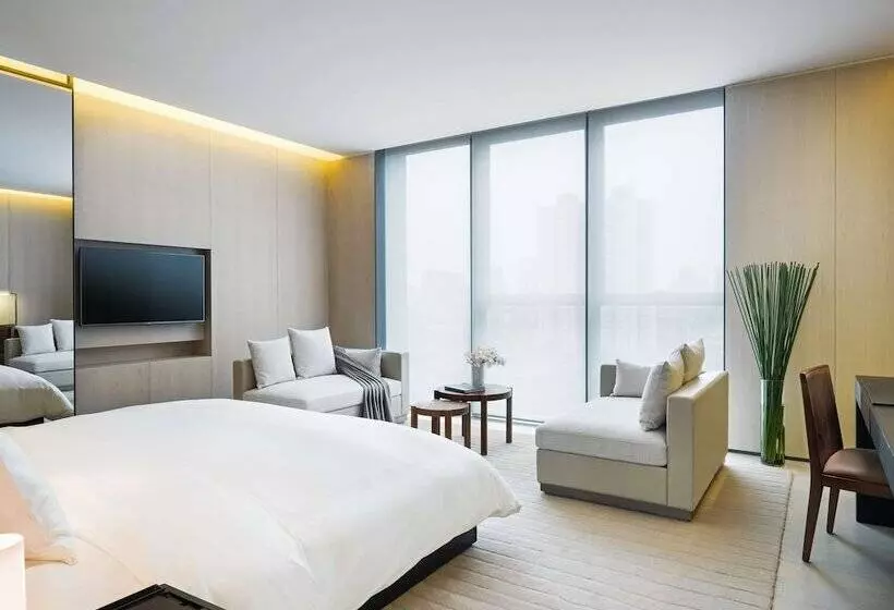 בית מלון כפרי The Temple House