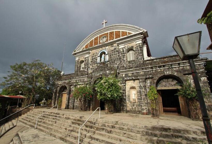 Отель Two Seasons Coron Island Resort