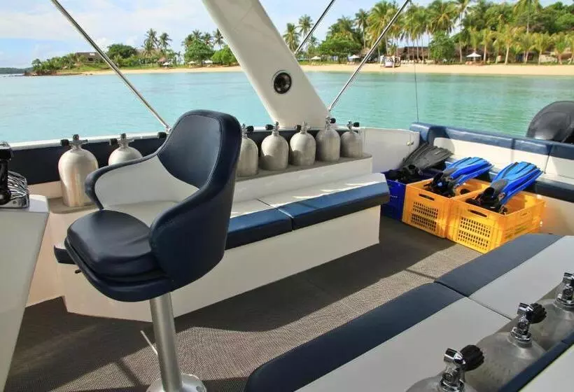 Отель Two Seasons Coron Island Resort