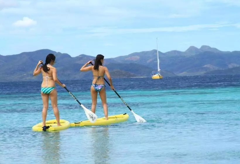 Отель Two Seasons Coron Island Resort