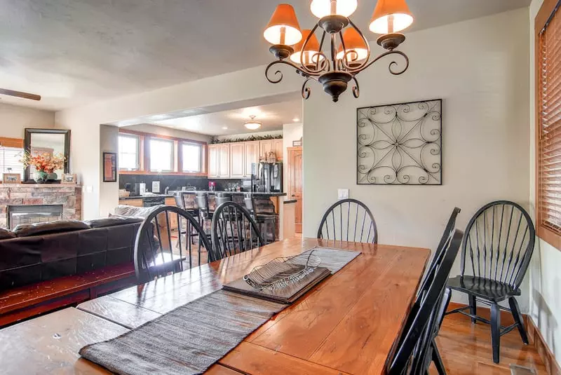 هتل Vista Point Home By Pinnacle Lodging