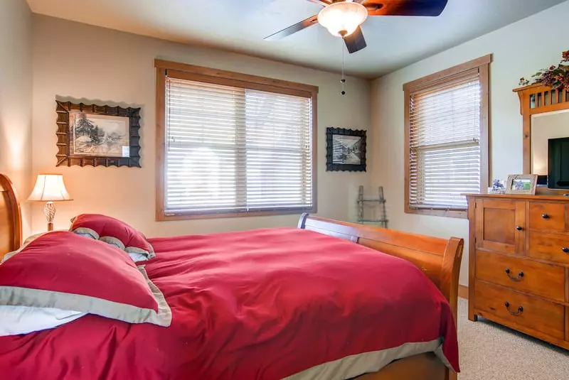 هتل Vista Point Home By Pinnacle Lodging