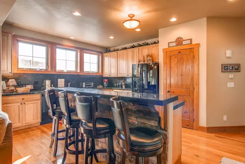 هتل Vista Point Home By Pinnacle Lodging