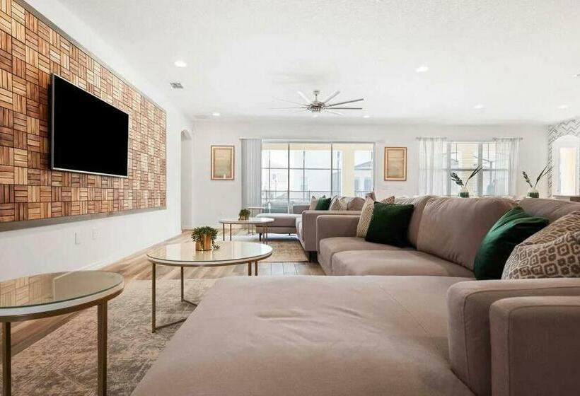 Retkeilymaja Villa De La Luna   C04