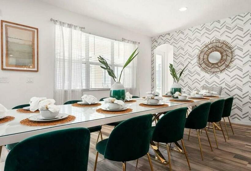 Retkeilymaja Villa De La Luna   C04