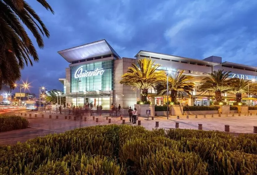 ホテル La Quinta By Wyndham Quito