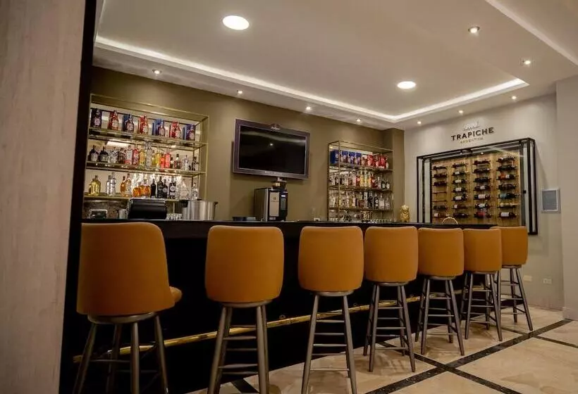 ホテル La Quinta By Wyndham Quito