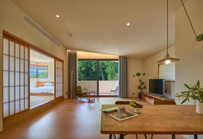 בית מלון כפרי Mountain And Autumn Homestay