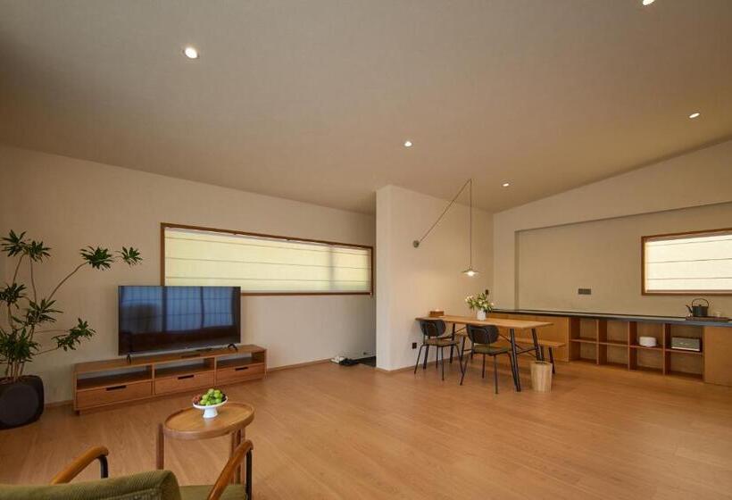 בית מלון כפרי Mountain And Autumn Homestay