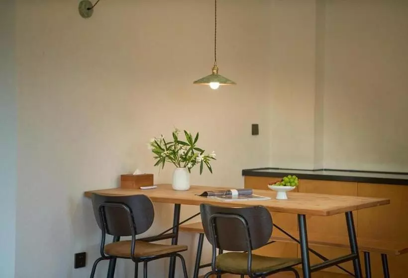 ホテル Mountain And Autumn Homestay