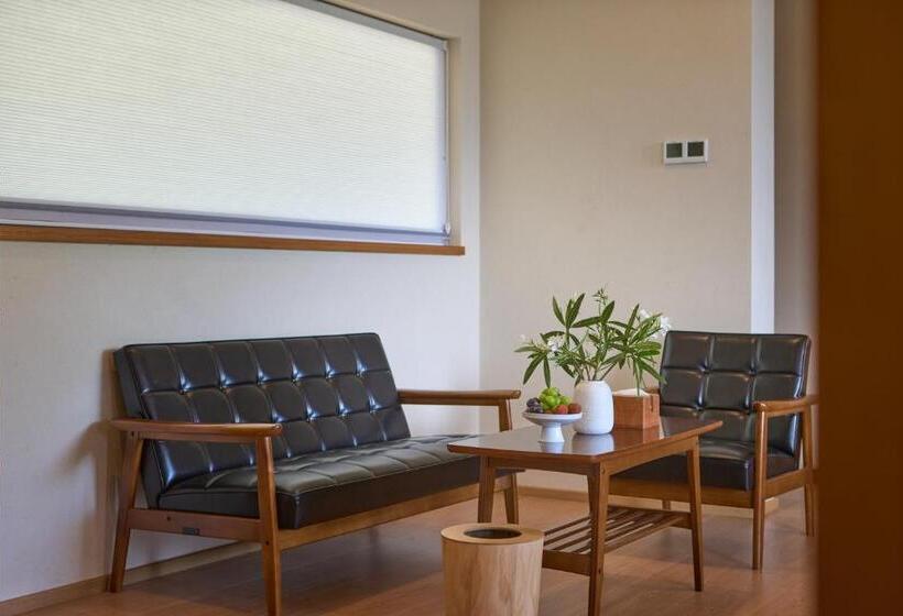 בית מלון כפרי Mountain And Autumn Homestay