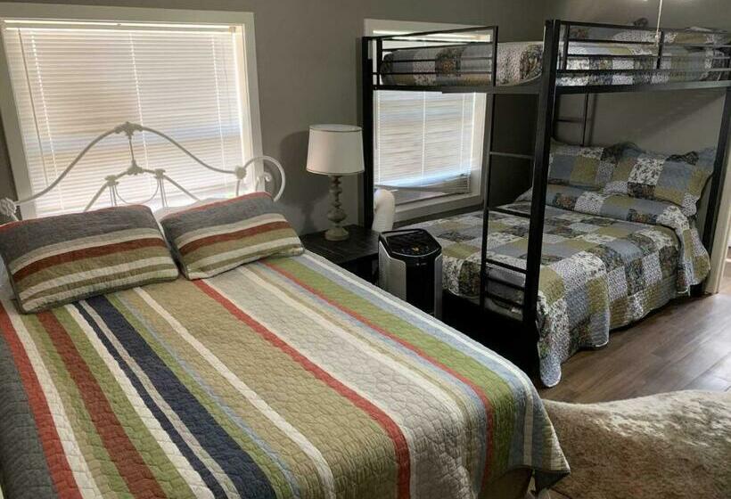 膳宿费 Clark Creek Ranch Cabin