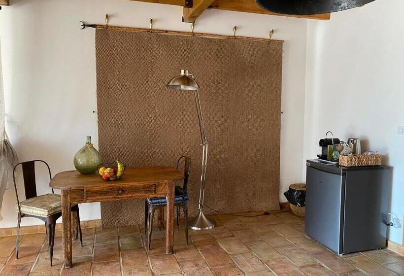 ベッドアンドブレックファースト Bella Vida