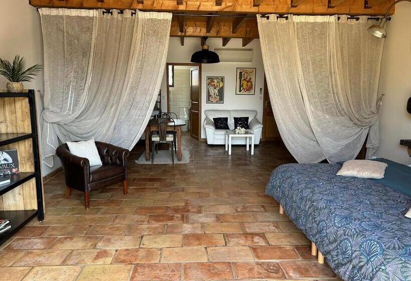 ベッドアンドブレックファースト Bella Vida