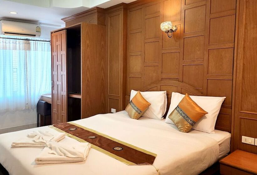 فندق Chalita House