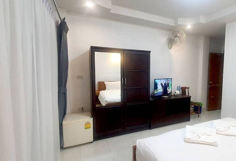 فندق Chalita House