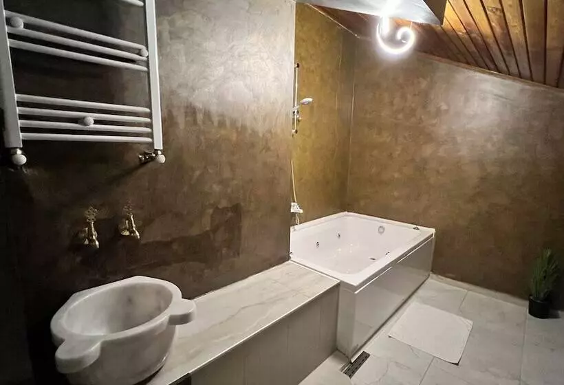 Hotelli Golden Time İncek