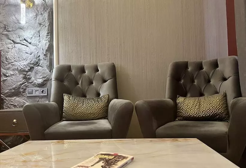 Hotelli Golden Time İncek