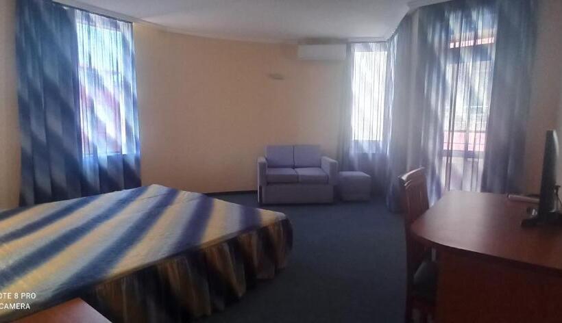 هتل хотел кантилена