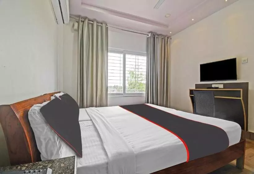 ホテル Collection O 809269 The Grand Megha Resort