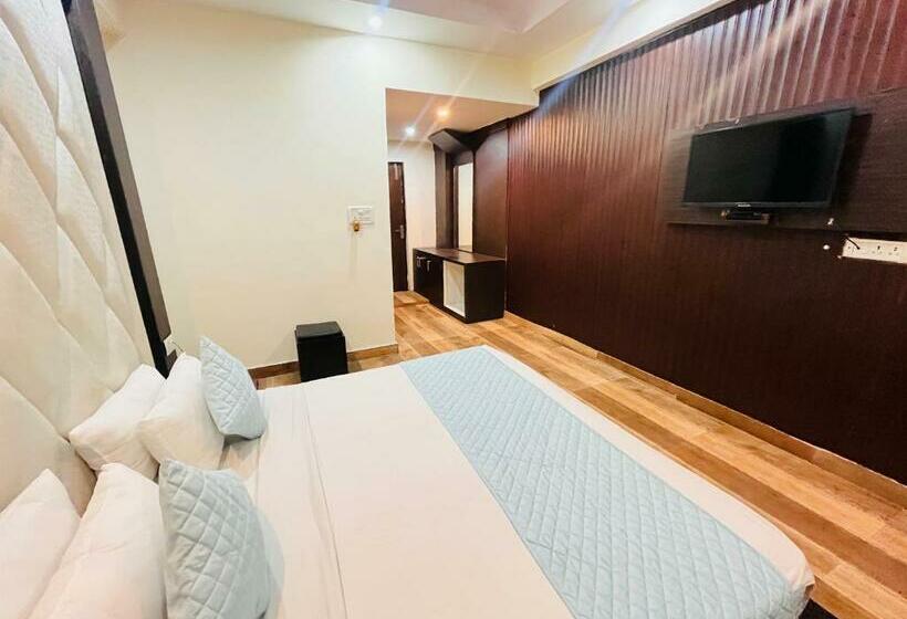 호텔 Grand Continental @ Har Ki Pauri Haridwar