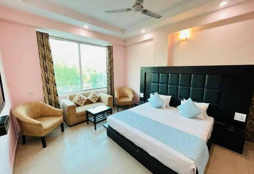 Hotelli Grand Continental @ Har Ki Pauri Haridwar