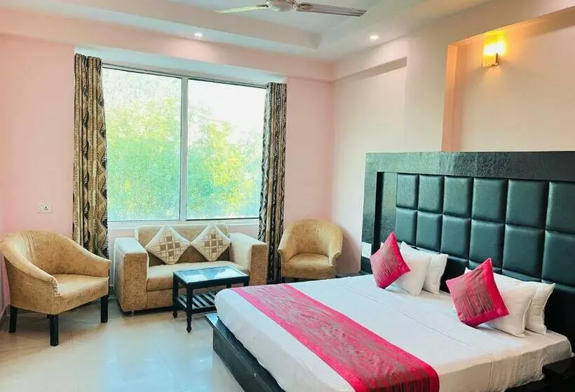 Hotelli Grand Continental @ Har Ki Pauri Haridwar