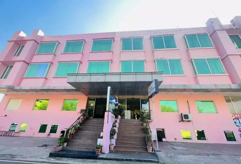 Hotelli Grand Continental @ Har Ki Pauri Haridwar