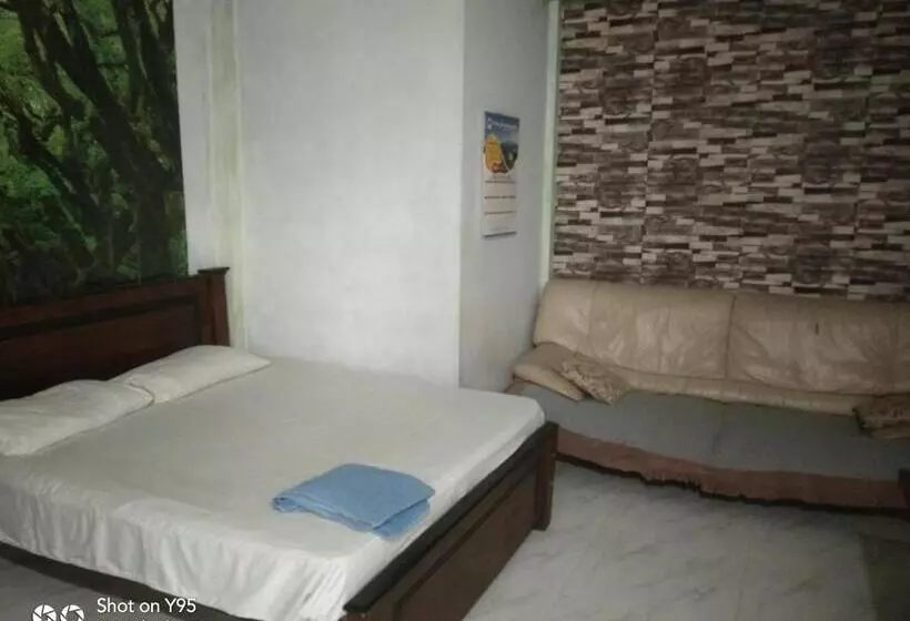 Majatalo Easy Guest Room