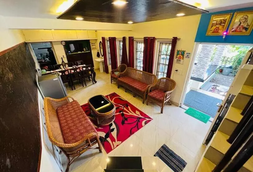 ペンション Queen Annes Bungalow
