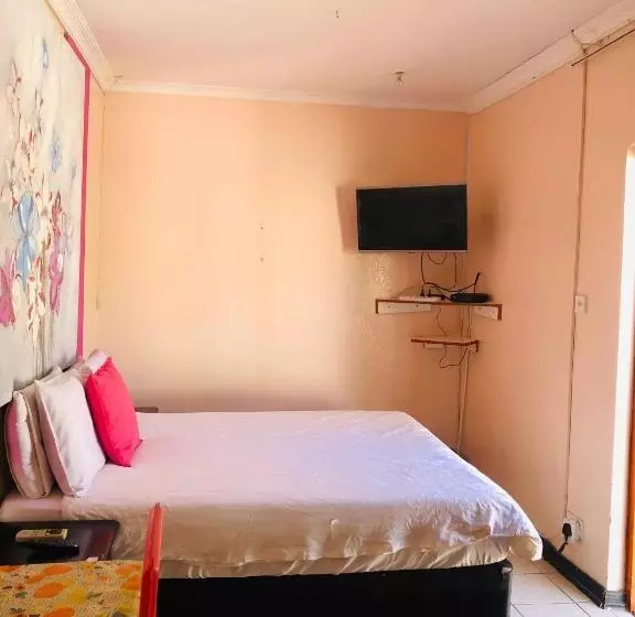 تختخواب و صبحانه Amogelang Guesthouse & Suites