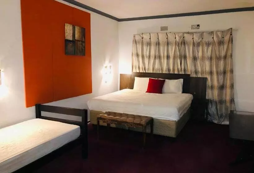 تختخواب و صبحانه Amogelang Guesthouse & Suites