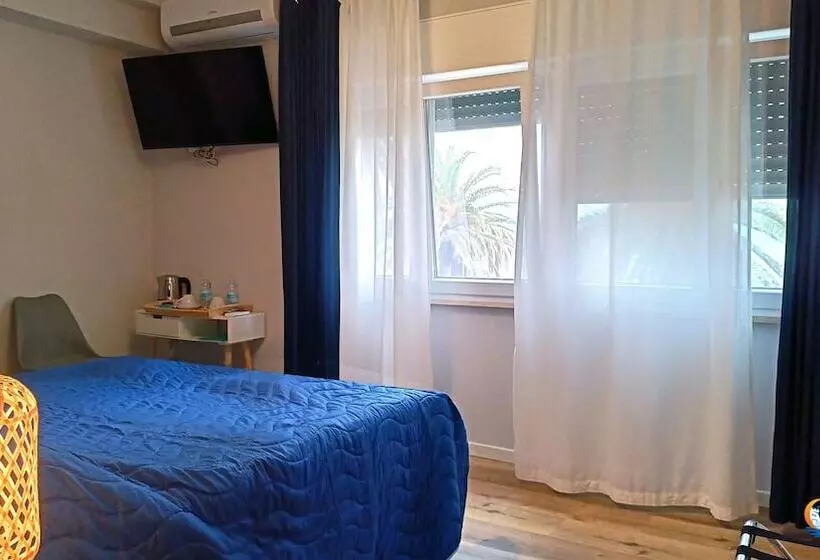 Aamiaismajoitus (B&B) Baia Di Luna