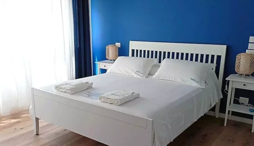 Aamiaismajoitus (B&B) Baia Di Luna