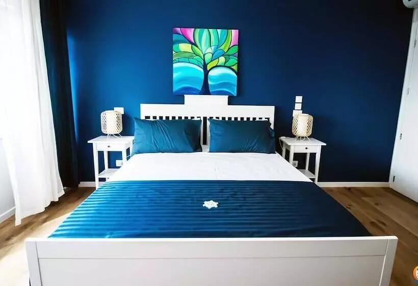 Aamiaismajoitus (B&B) Baia Di Luna