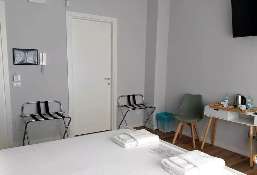 Aamiaismajoitus (B&B) Baia Di Luna